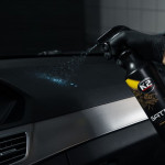 К2 SATINA  Засіб для догляду за панеллю приладів та пласт. деталями  