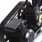 Компресор двоциліндровий ремінний 2.2кВт 402л/хв 8бар 100л (2 крана) APRO