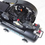 Компресор двоциліндровий ремінний 2.2кВт 402л/хв 8бар 50л (2 крана) APRO