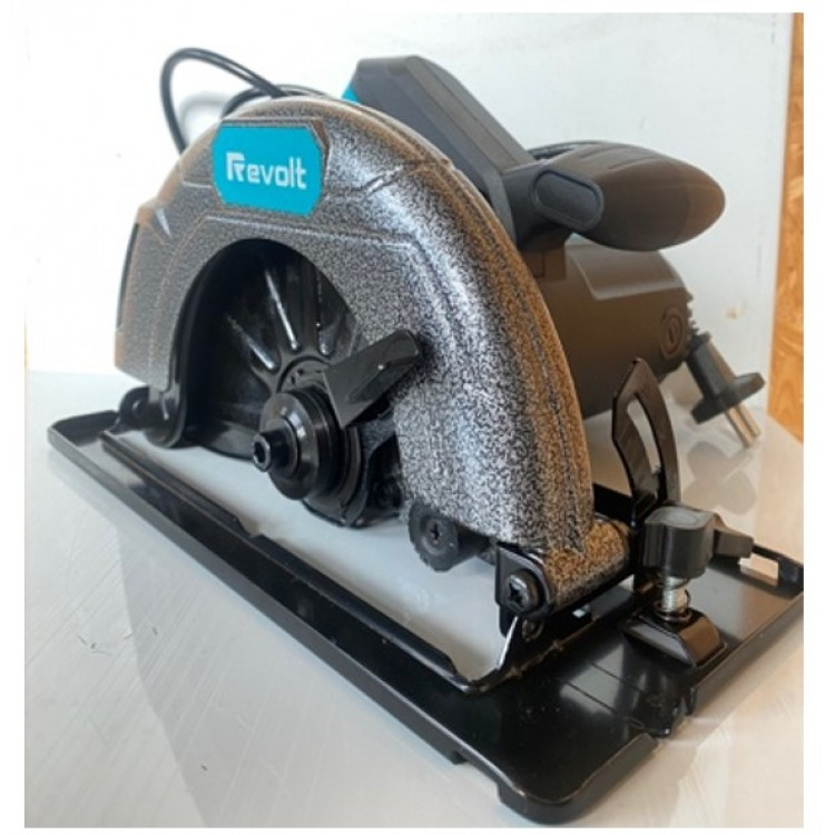 Пила циркулярна 185 мм Revolt CS2000M