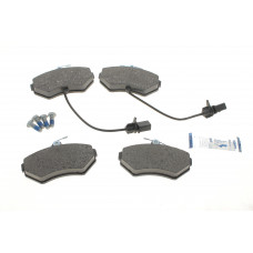 Колодки гальмівні (передні) Audi A4 94-08/Seat Exeo 08-13/VW Passat B5 96-00 (+датчики)
