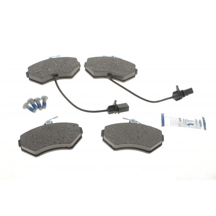 Колодки гальмівні (передні) Audi A4 94-08/Seat Exeo 08-13/VW Passat B5 96-00 (+датчики)