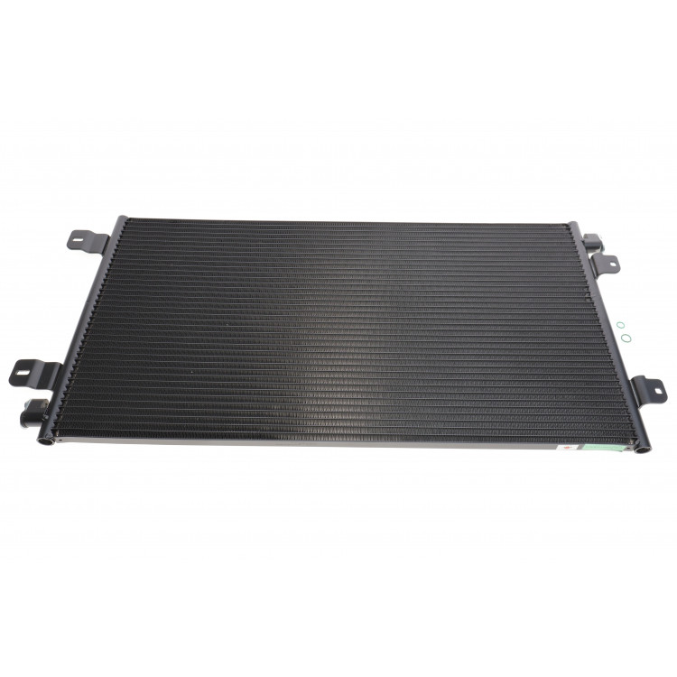 Радіатор кондиціонера Renault Master 1.9-3.0DCii 01-