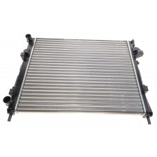 Радіатор охолодження Renault Trafic 01-